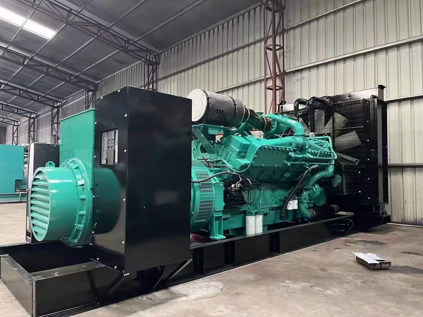金口河如何降低 800kW 柴油发电机输出电流的波动？